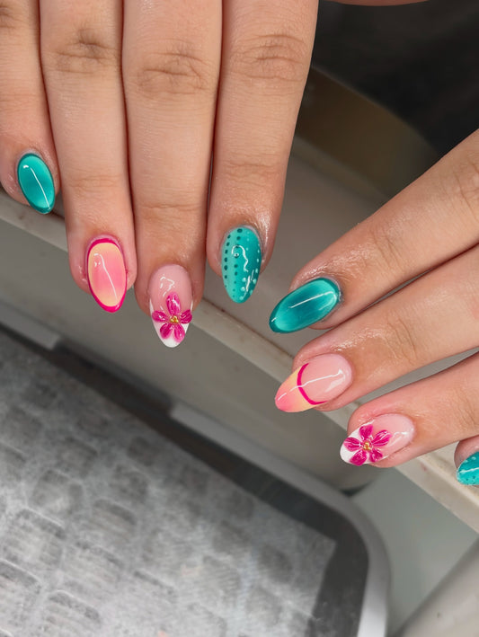 13 Stunning Summer Teal Nail Ideas