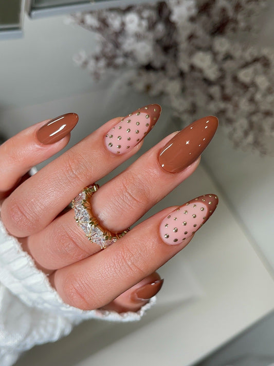 14 Perfect Oval Nail Ideas for Everyday Glam