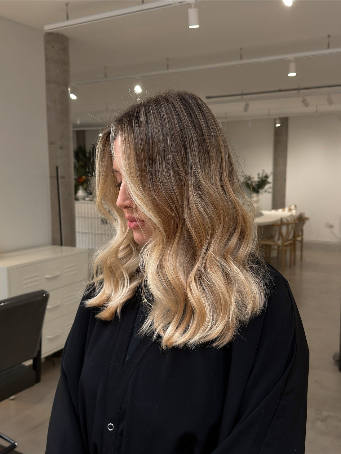 16 Blonde Hair with Dark Roots You Can Grow Into