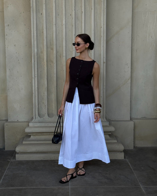 13 Trendy Outfits with White Skirt Looks 2025