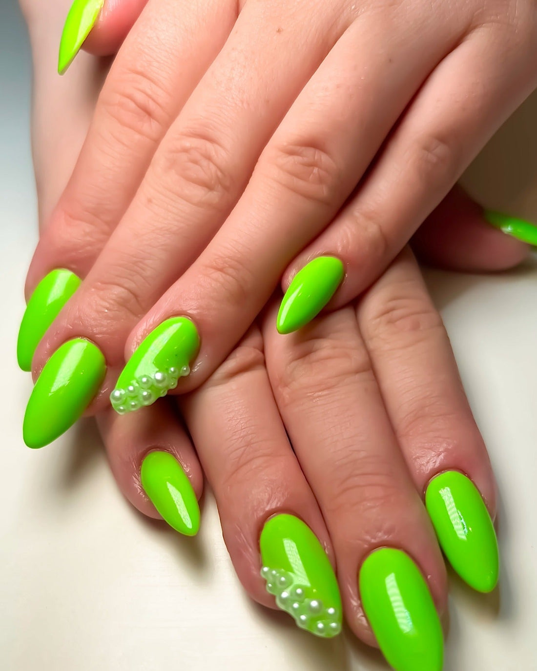 16 Neon Green Nail Ideas Everyone Is Saving in 2026