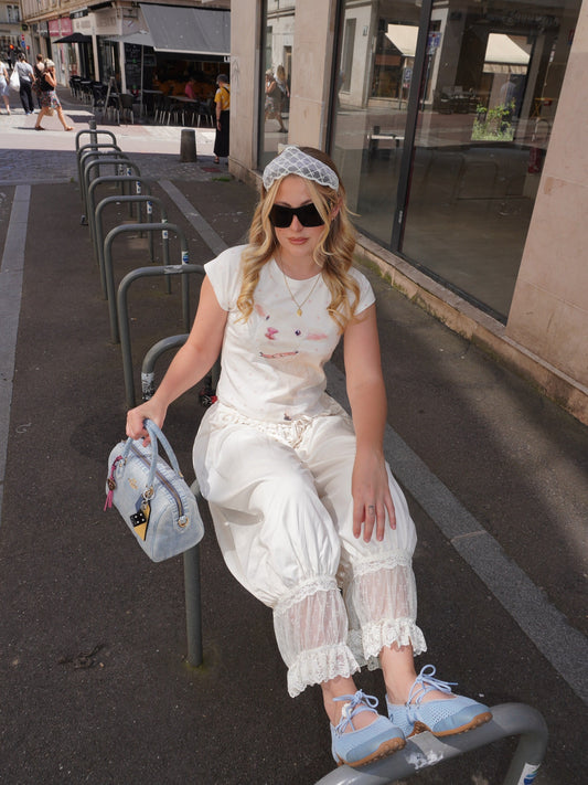 16 Stunning Outfits with Glasses