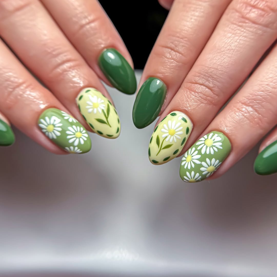 17 Fresh Green Nail Ideas for Every Style