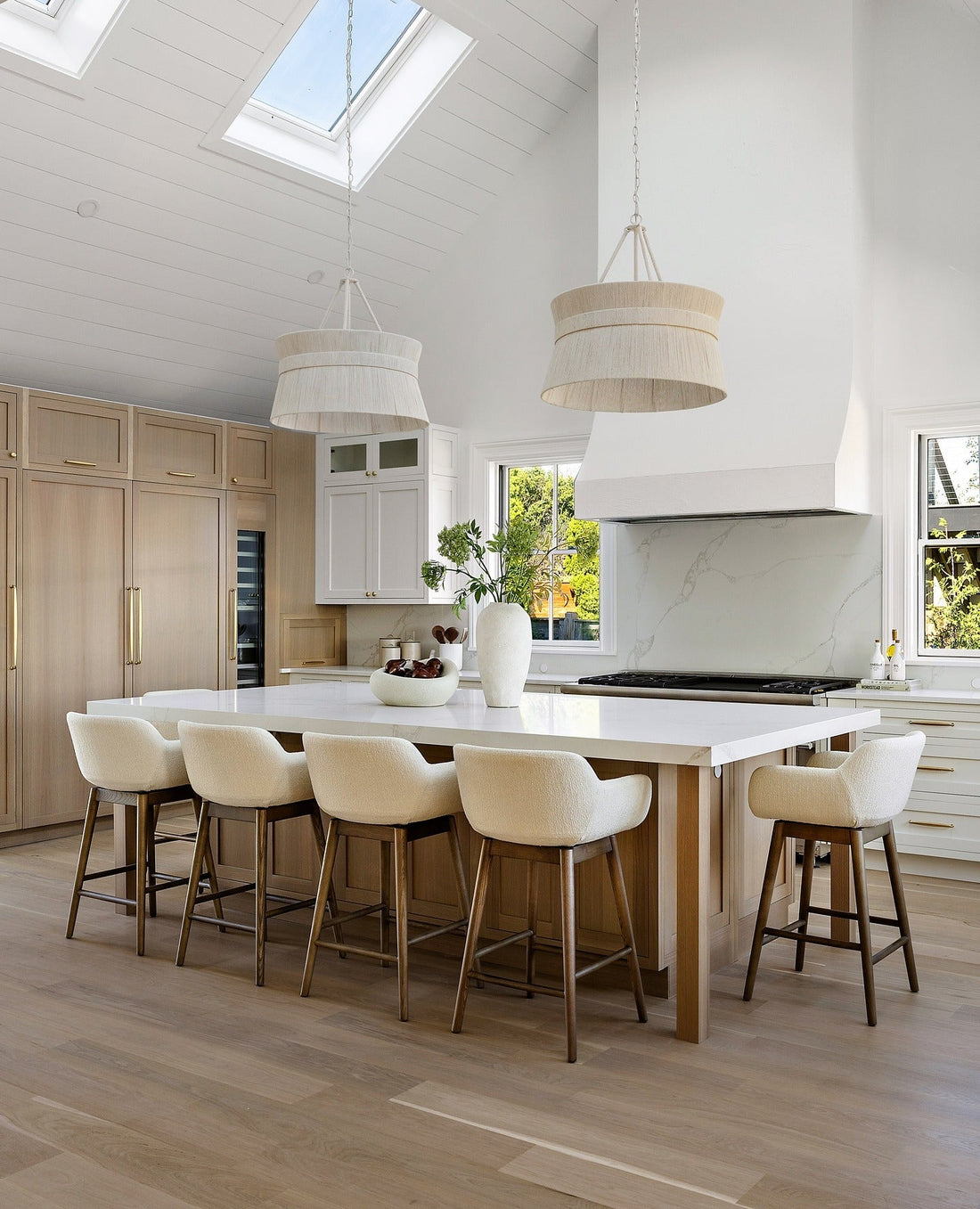16 Beachy Kitchen Ideas with Natural Coastal Style