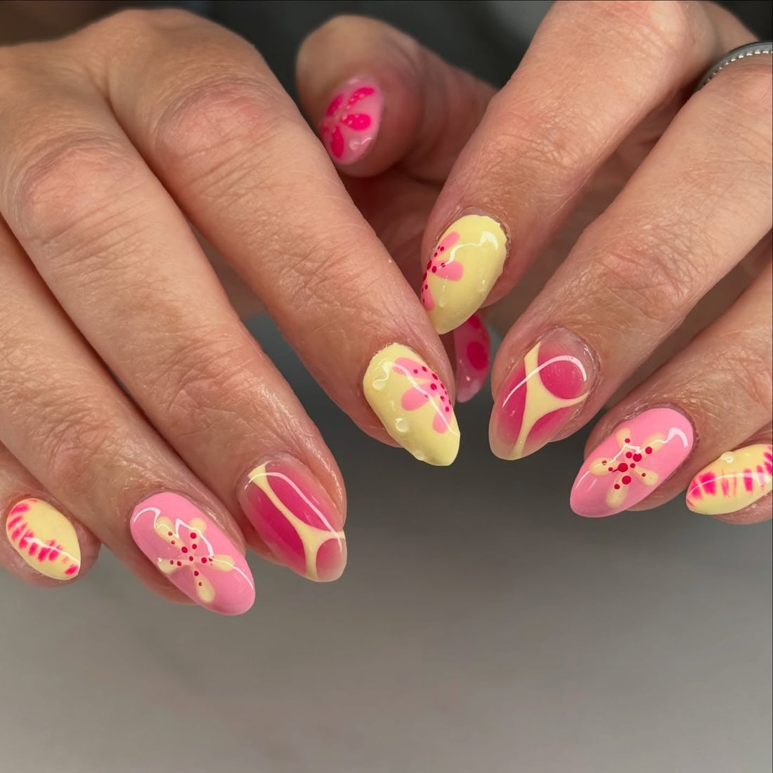 19 Fresh Yellow and Pink Nail Ideas for Any Mood