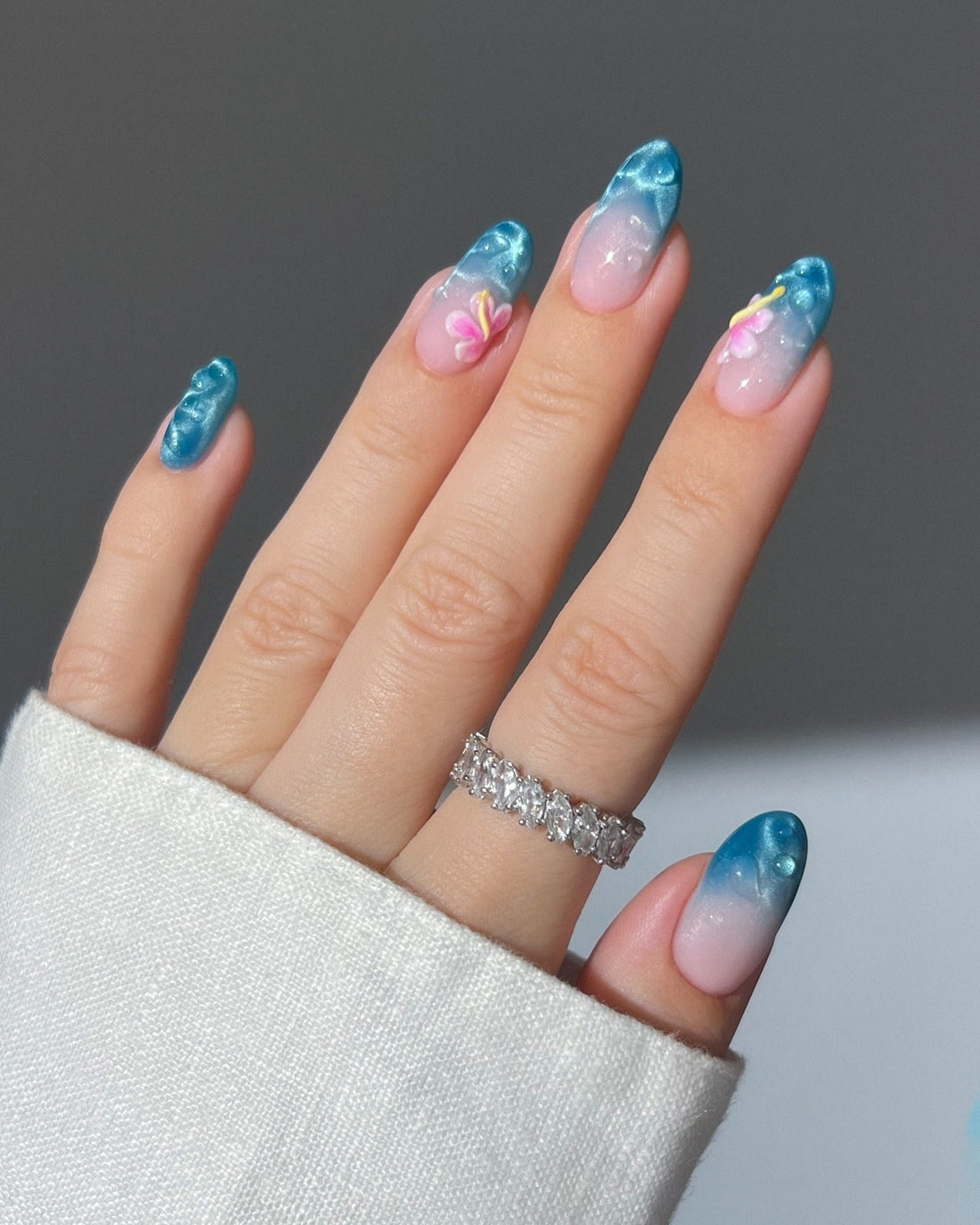 25 Dazzling Ice Nail Ideas That Wow