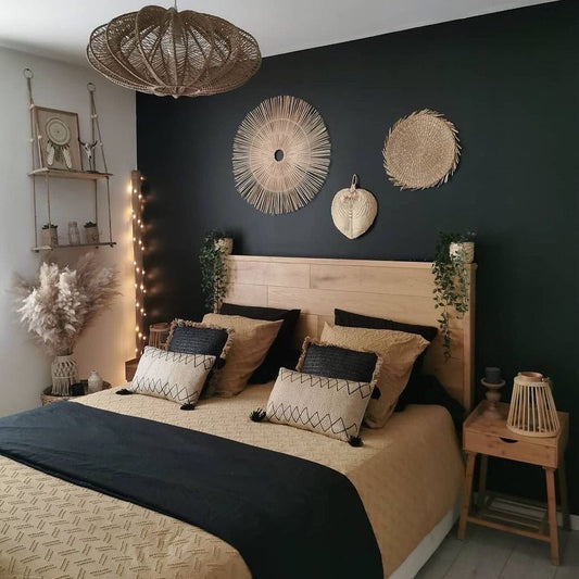 13 Inspiring Black Wall Bedroom Ideas
