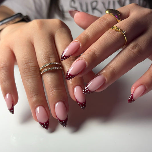 15 Pretty Pointed Nail Ideas