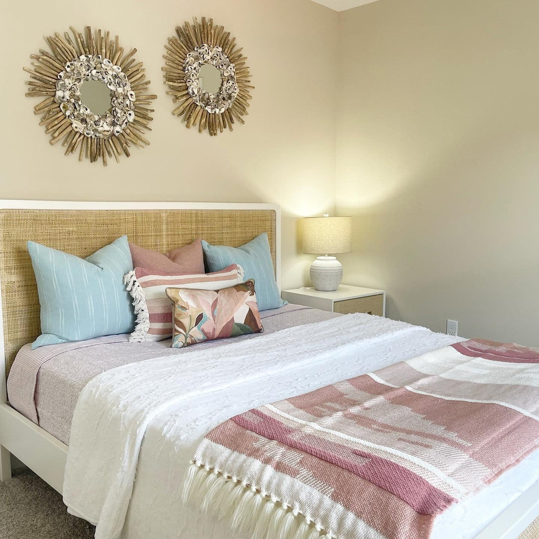 13 Fresh Beach Bedroom Ideas