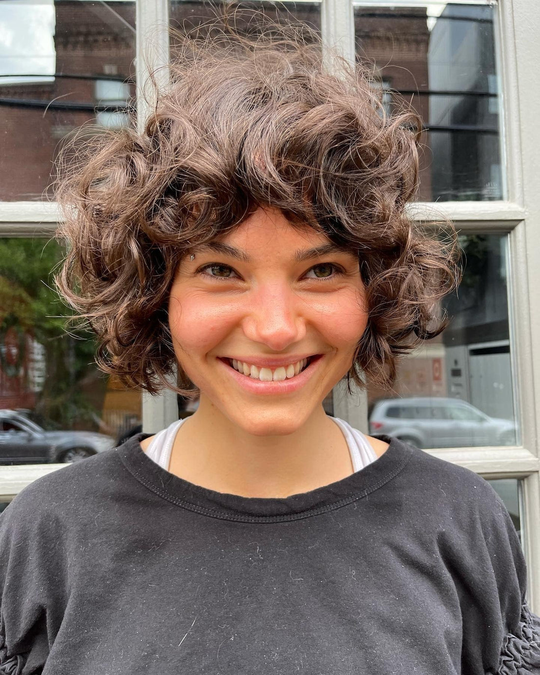 15 Short Curly Hairstyles for a Fresh Look