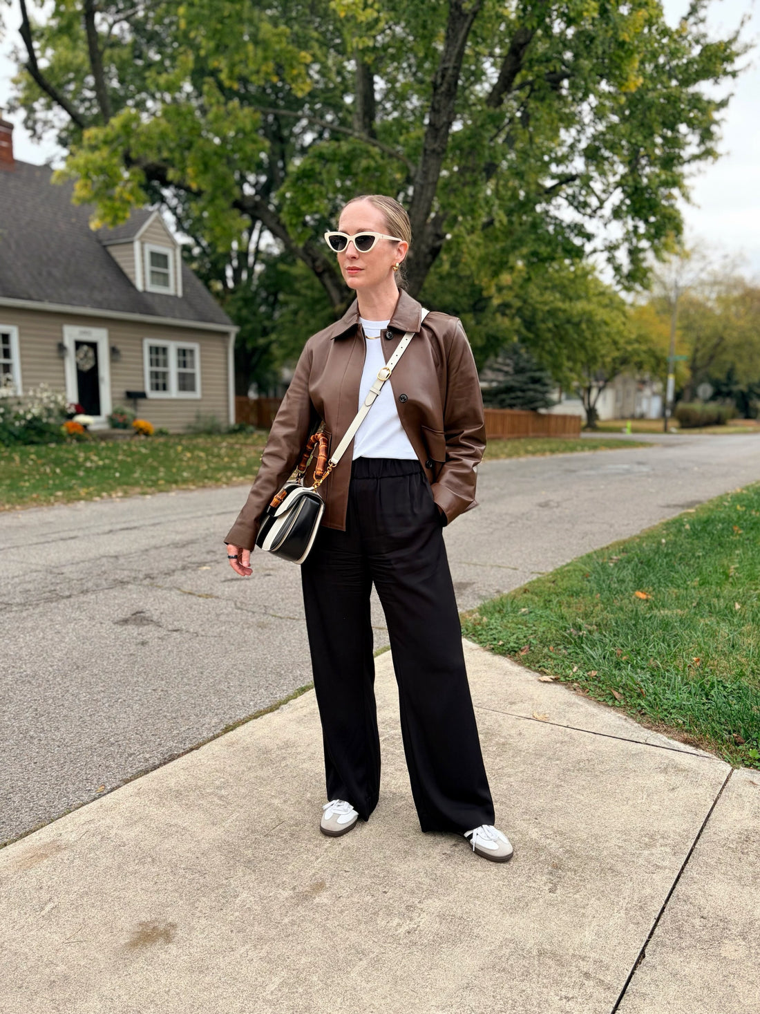 13 Effortless Brown Leather Jacket Outfits