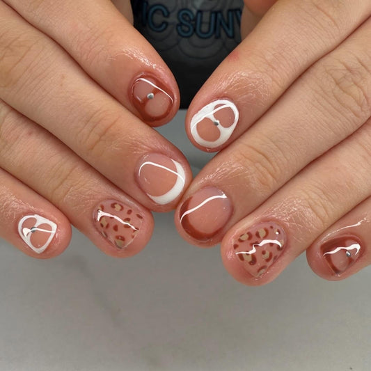 20+ Everyday-Friendly Very Short Nail Ideas