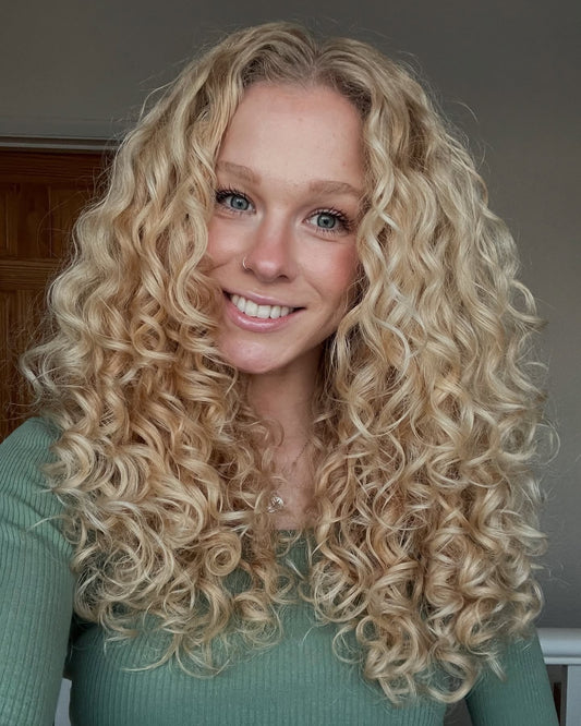 13 Messy Curly Hair Ideas That Elevate Your Look