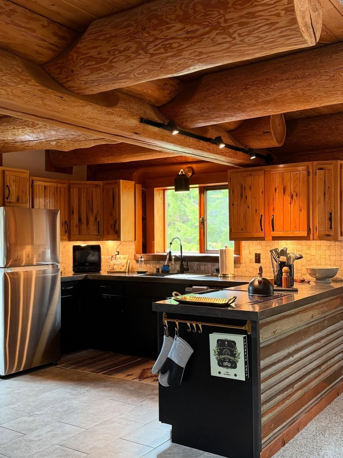 13 Log House Kitchen Ideas That Feel Refined 2026