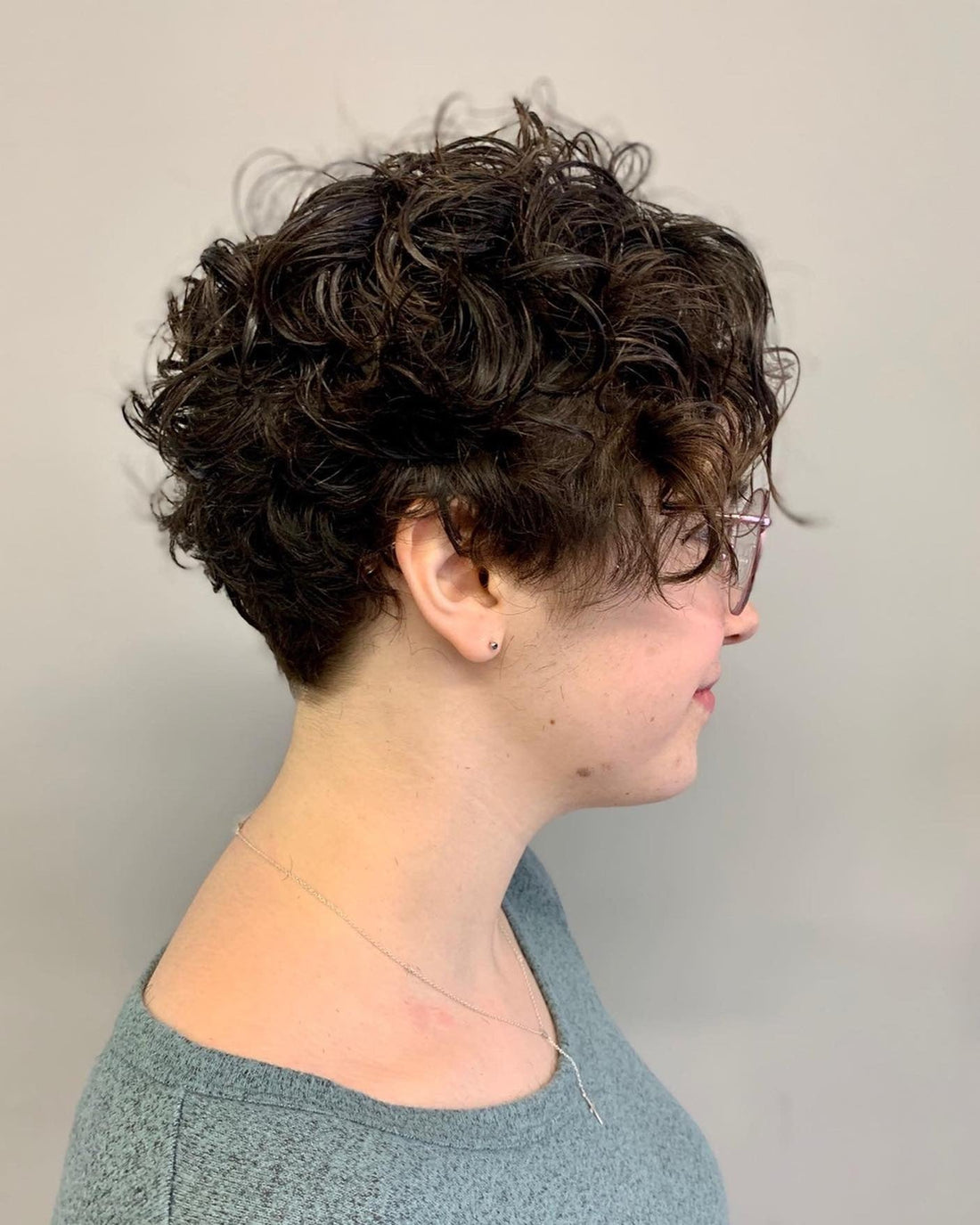 13 Playful Curly Pixie Hairstyles You’ll Want to Try