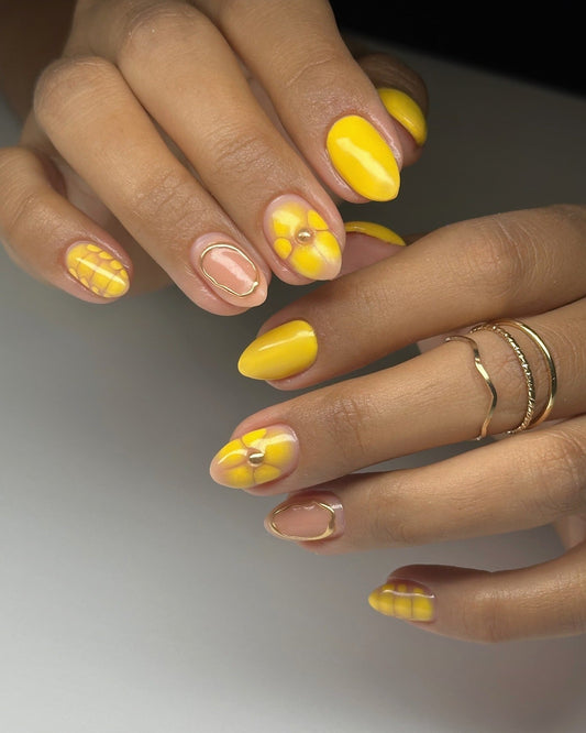 16 Trending Yellow Nail Art Ideas This Season