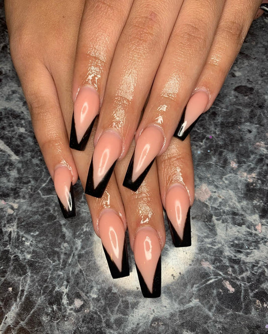 15 Black Coffin Nail Ideas for a Chic 2026 Upgrade