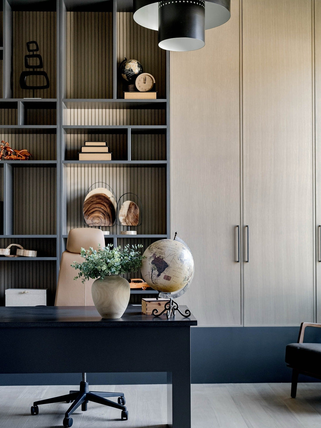 13 Top Black Desk Office Ideas for Today