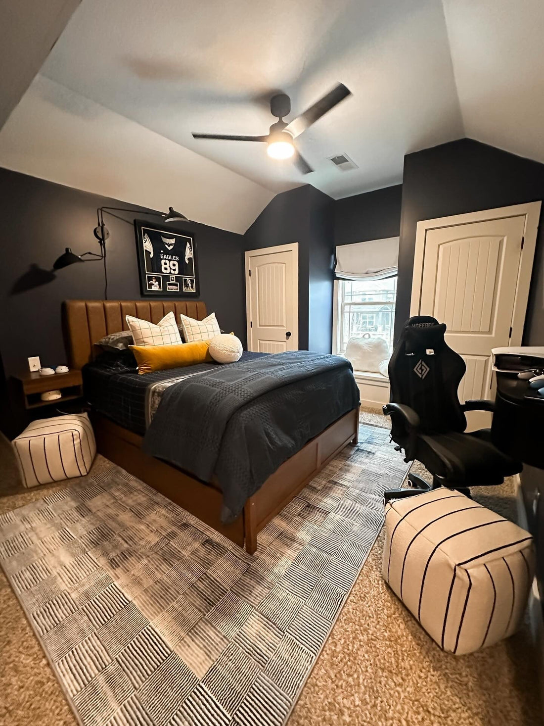 15 Stylish Mens Bedroom Ideas