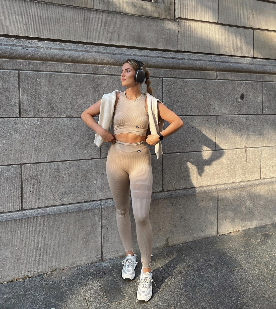 13 Sporty Outfits Guide 2025