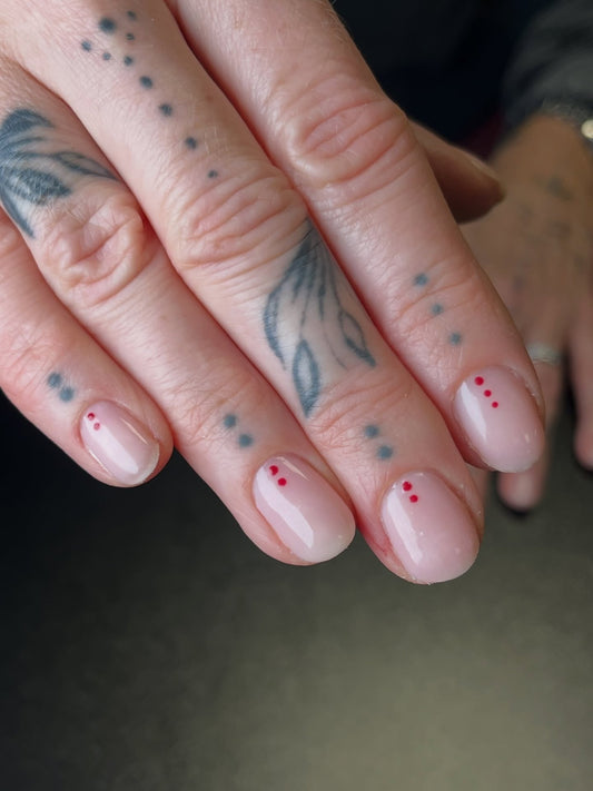 13 Short Round Nail Ideas for Any Mood 2026