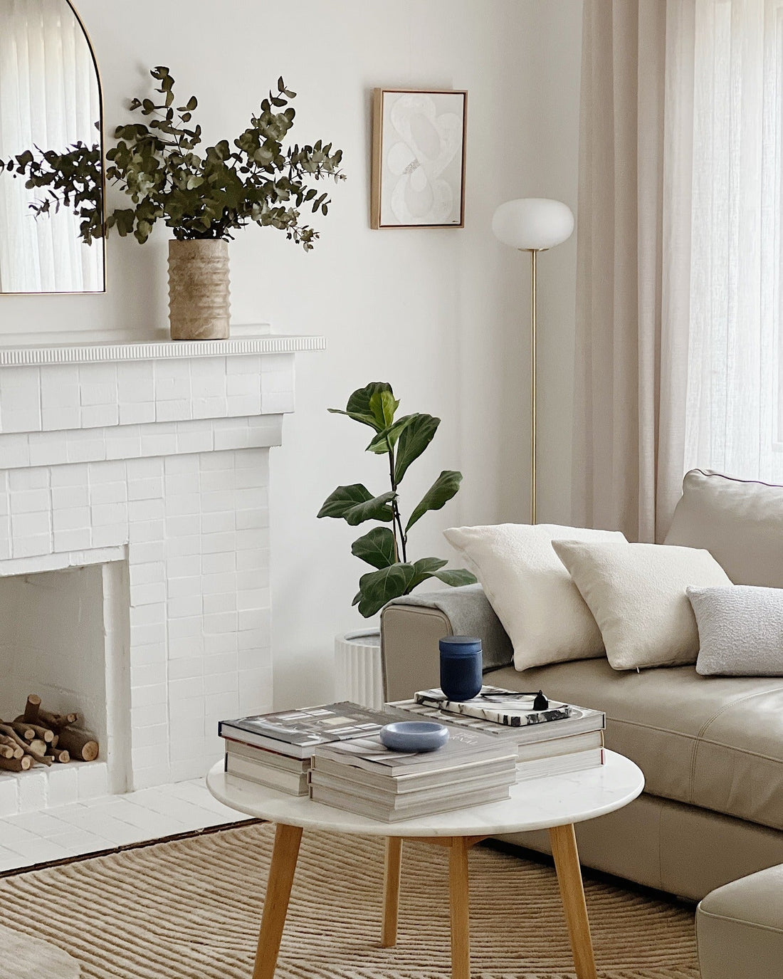 15 Minimal Living Room Ideas with Calm Energy
