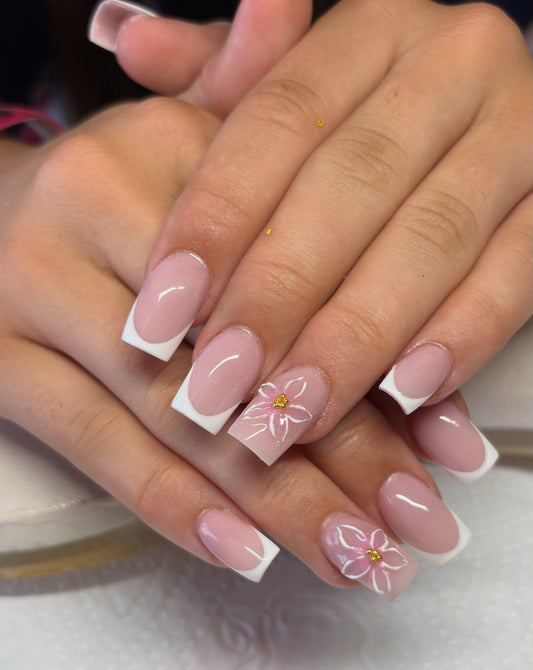 13 Trendy Simple Square Nail Ideas
