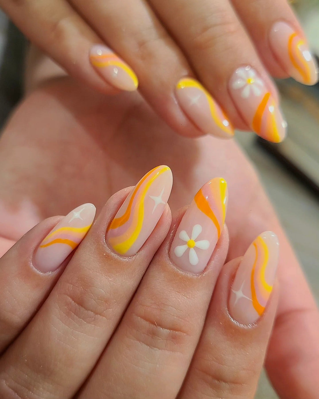 15 Creative Groovy Nail Ideas