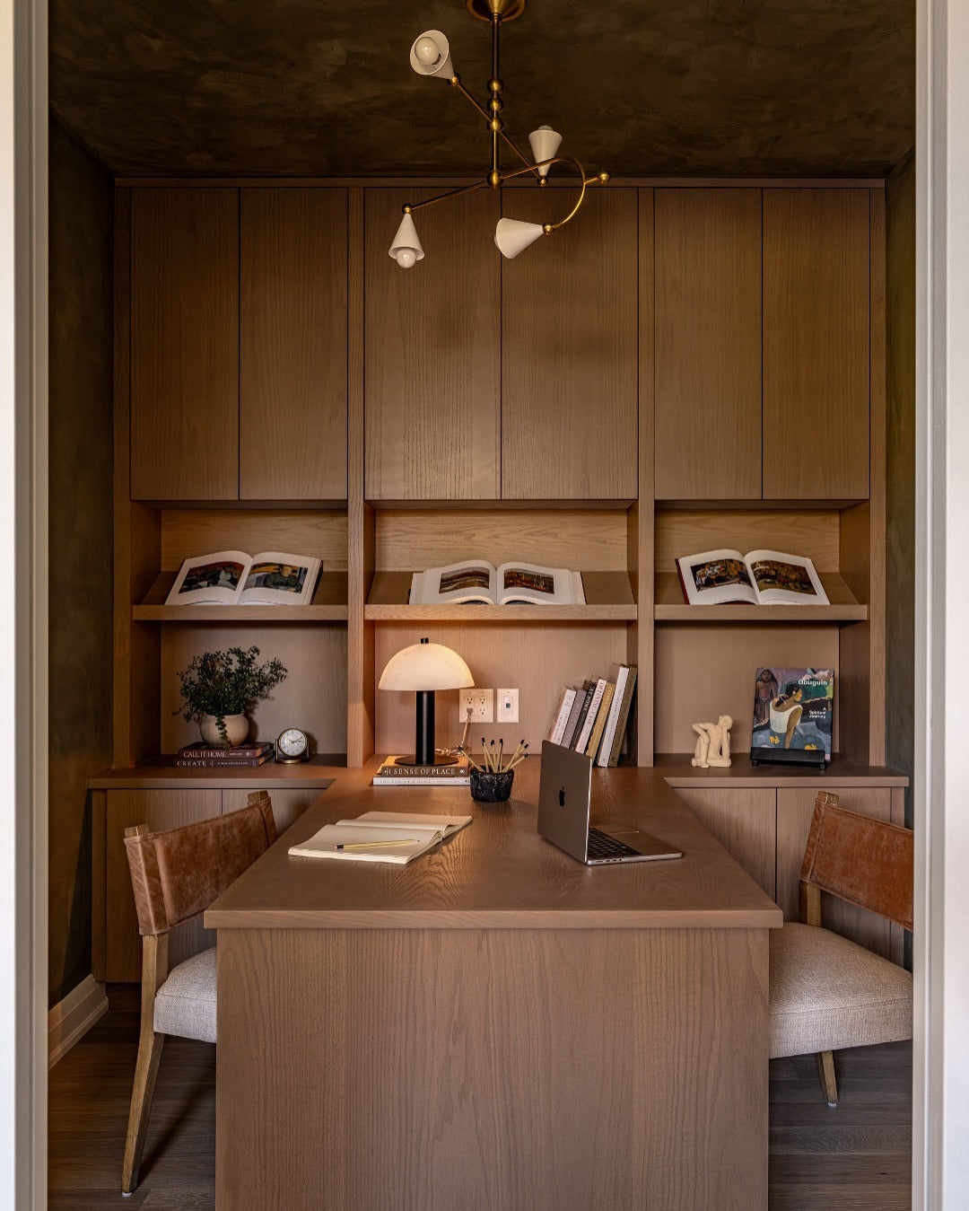 15 Office Ideas for Men That Balance Work and Style