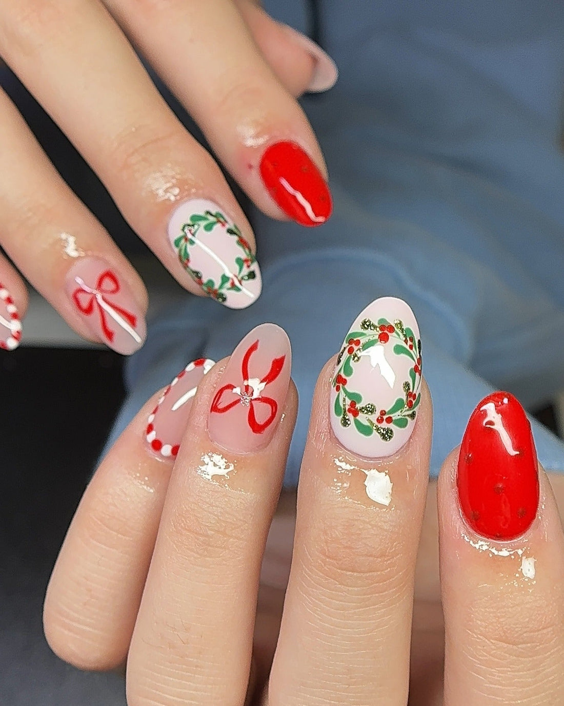 18 Simple Christmas Nail Ideas for Classy Holiday Nails