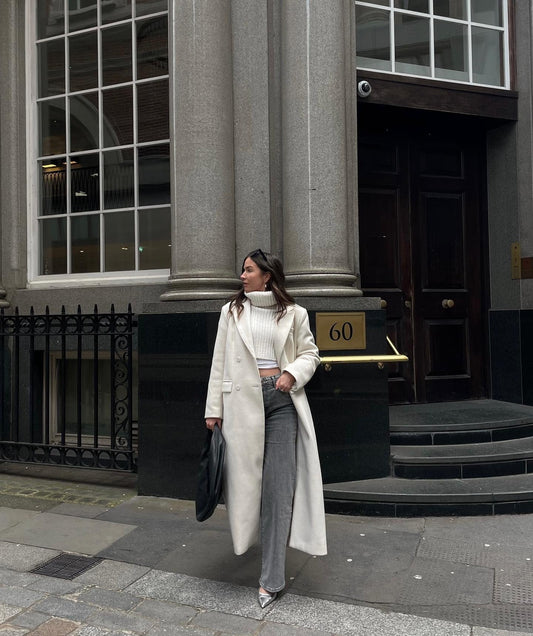 13 Fresh Grey Jeans Outfit Ideas