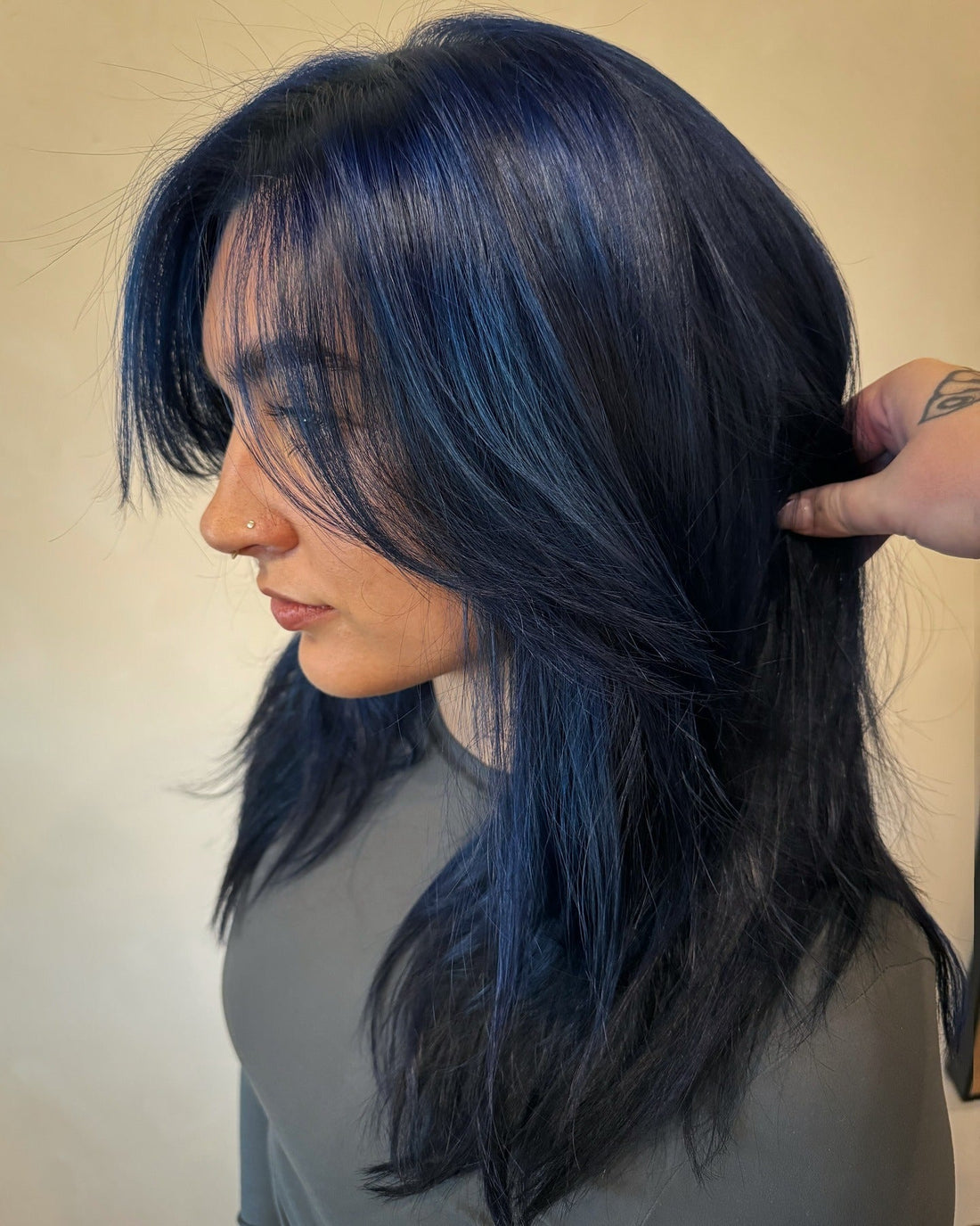 13 Fresh Midnight Blue Hair Color Styles