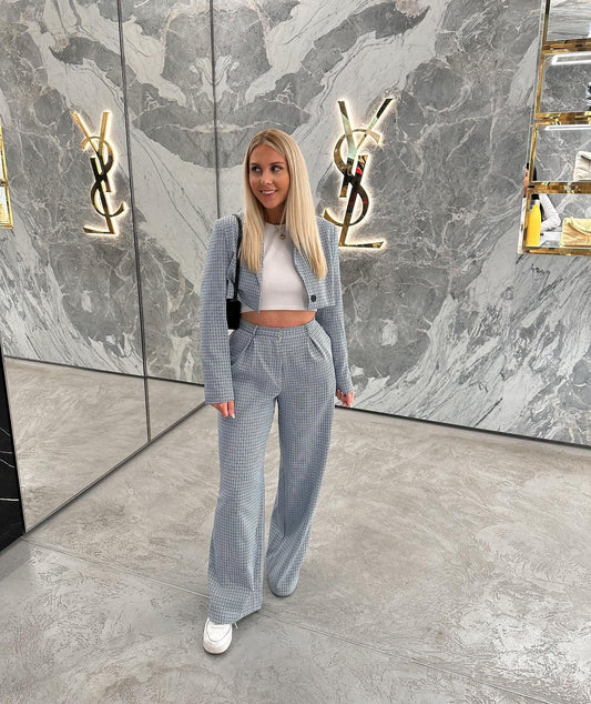 16 Timeless Monochrome Outfits Women