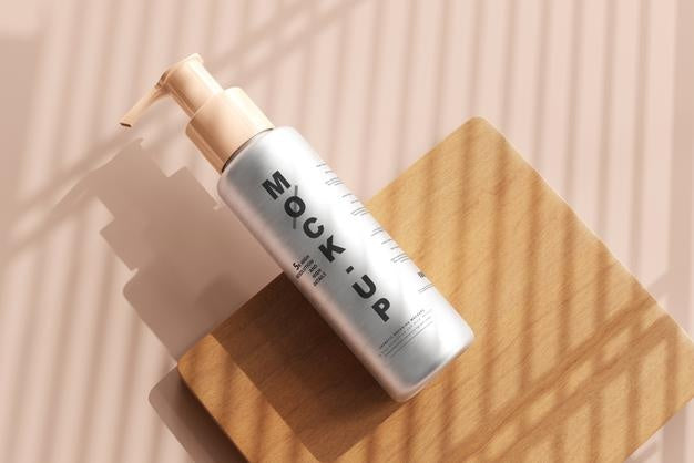 Free Aluminum Body Cosmetic Pump Bottle Mockup Psd