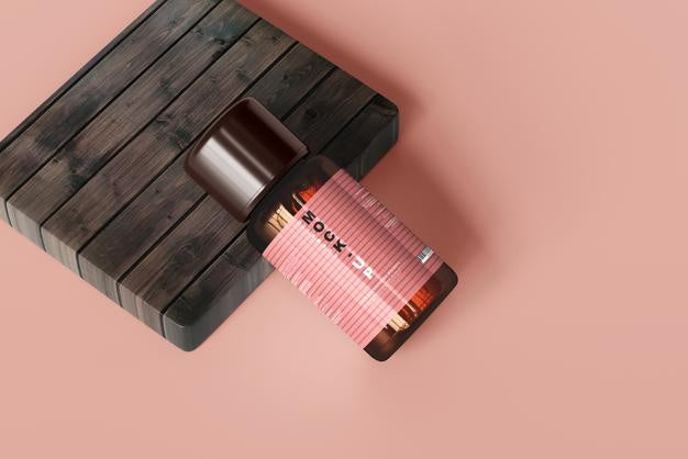 Free Amber Glass Cosmetic Bottle Mockup Psd