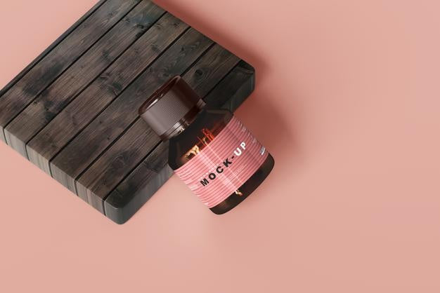 Free Amber Glass Cosmetic Bottle Mockup Psd