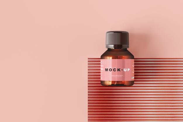 Free Amber Glass Cosmetic Bottle Mockup Psd