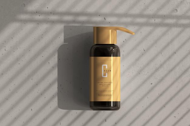 Free Amber Glass Pump Bottle Mockup Psd