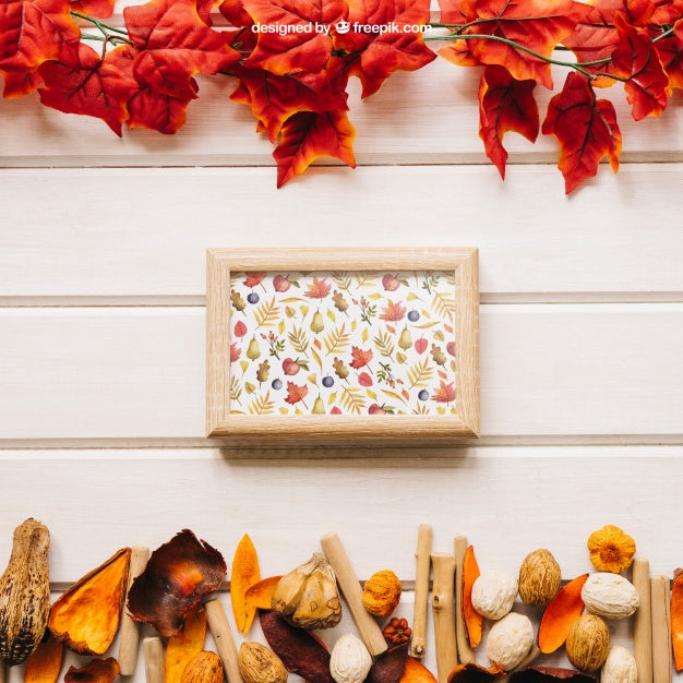 Free Autumn Mockup With Frame Psd