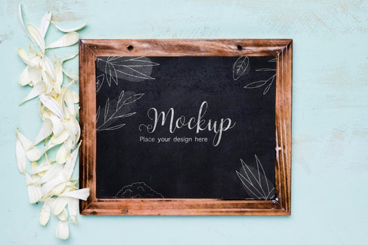 Free Beautiful Floral Concept Mock-Up Psd