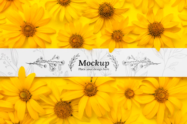 Free Beautiful Floral Concept Mock-Up Psd