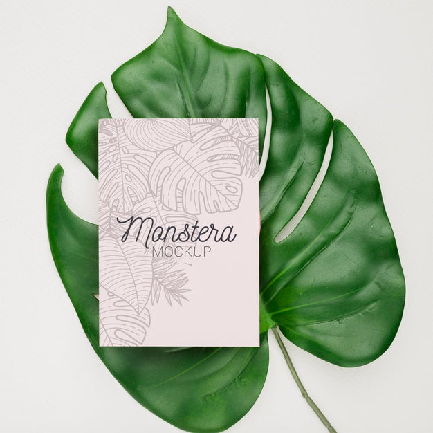 Free Beautiful Floral Invitation Concept Mock-Up Psd