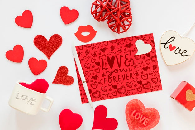 Free Beautiful Valentine'S Day Concept Mock-Up Psd