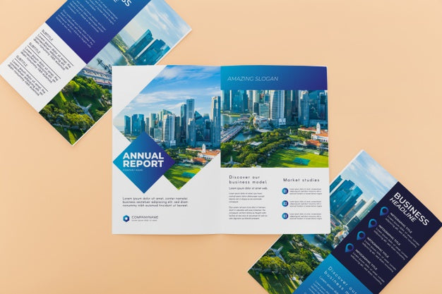 Free Bifold Brochure Concept Mock-Up Psd