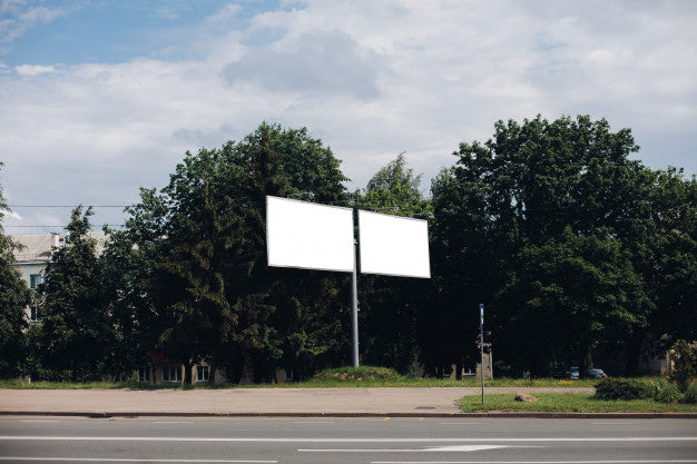 Free Billboard With Blank Surface For Advertising Psd