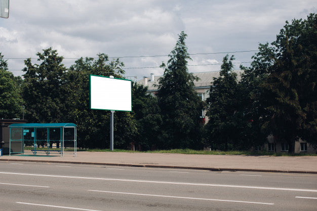 Free Billboard With Blank Surface For Advertising Psd