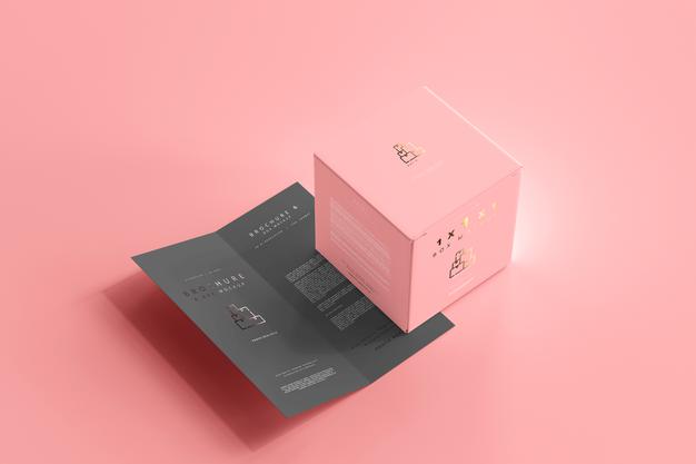 Free Box With Bi-Fold Brochure Mockup Psd