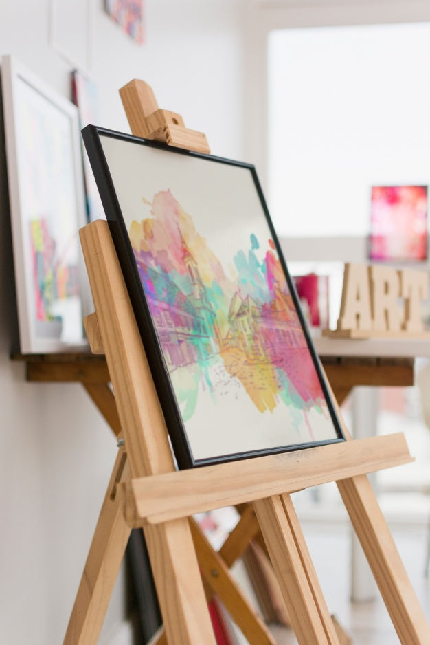 Free Canvas Mockup In Art Studio Psd