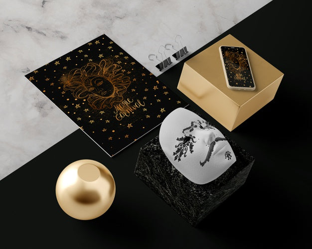 Free Carnival Mask And Decorations On Table Psd
