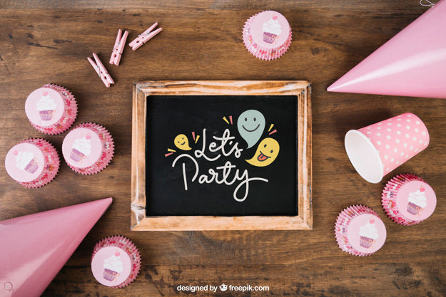 Free Chalkboard Mockup With Birthday Design Psd